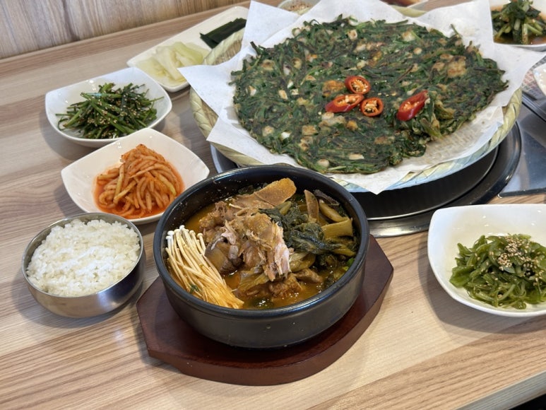 영천 해장국 감자탕 이미지
