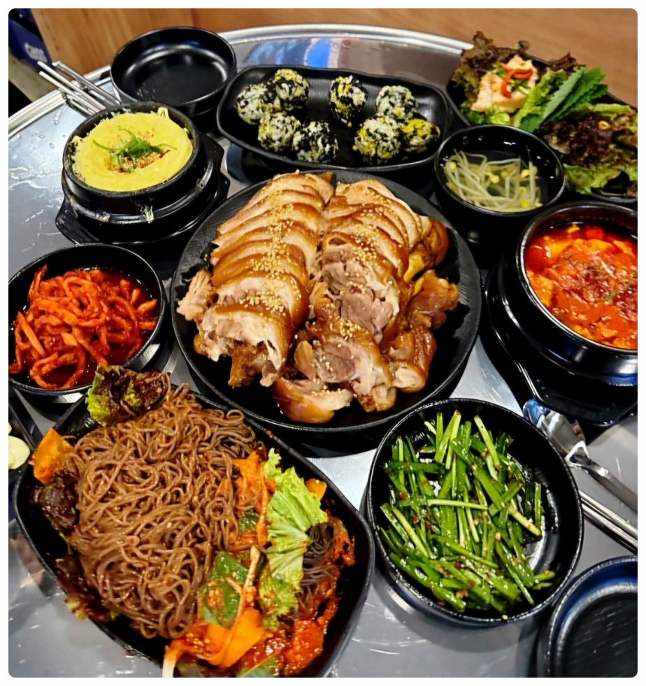 온가족이좋아하는족발 이미지