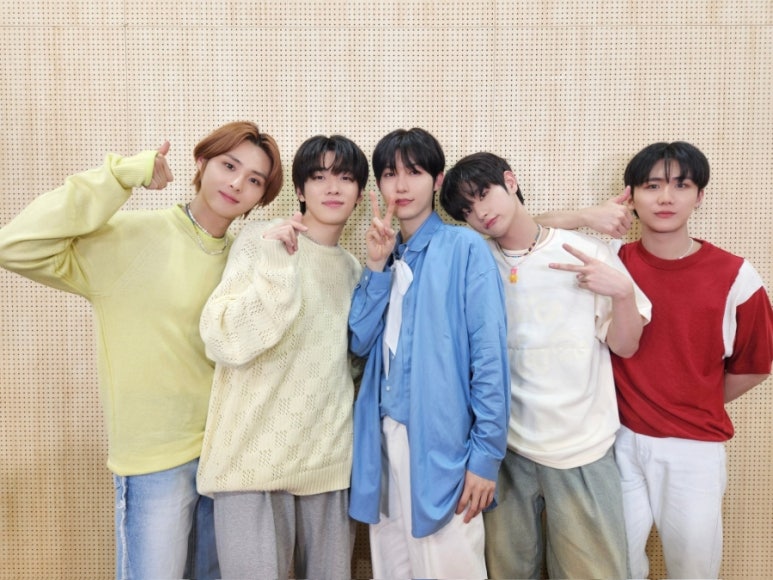 제이제이뮤즈 이미지