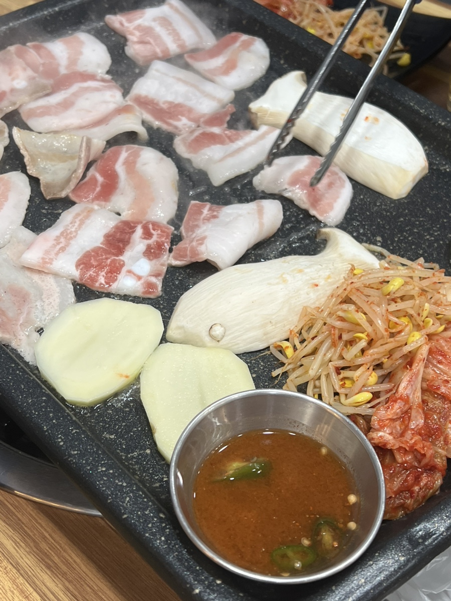 명량돼지 이미지