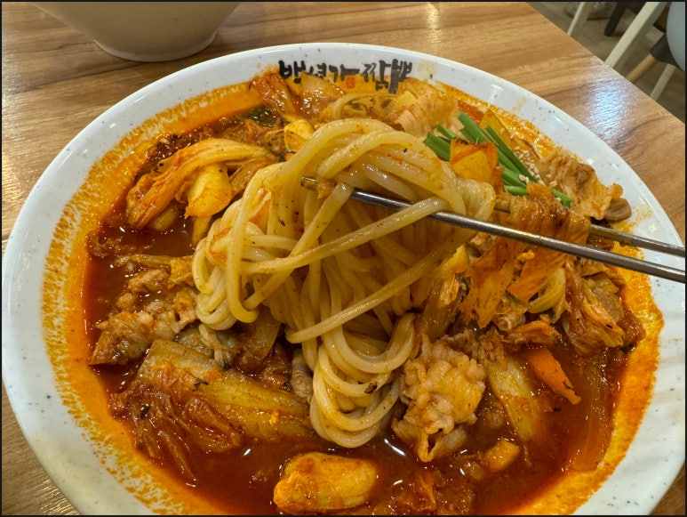 백년가짬뽕 이미지