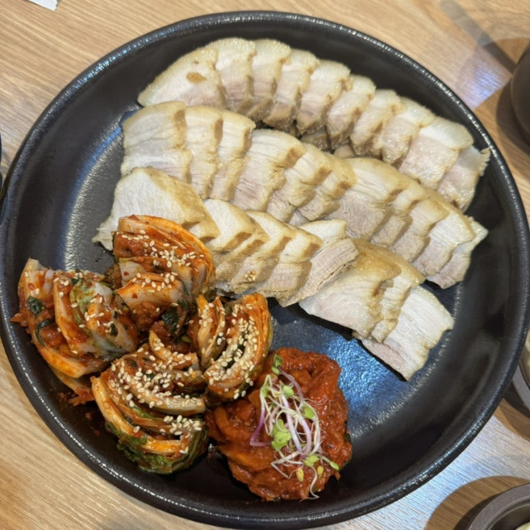 정광석항아리보쌈 이미지