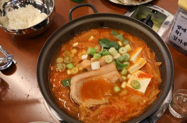 백채김치찌개 봉담2지구점 이미지