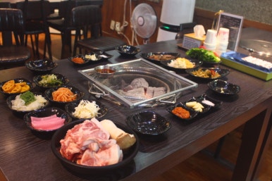 육회전설 이미지