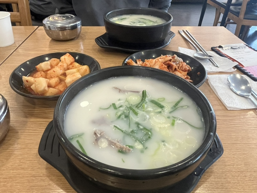 바른솥 설렁탕 이미지