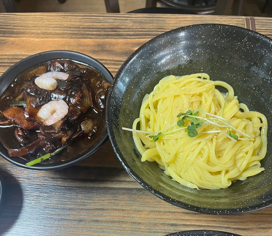 장릉황제손짜장 이미지