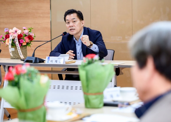 사)대한노인회 수원시 영통구지회 이미지