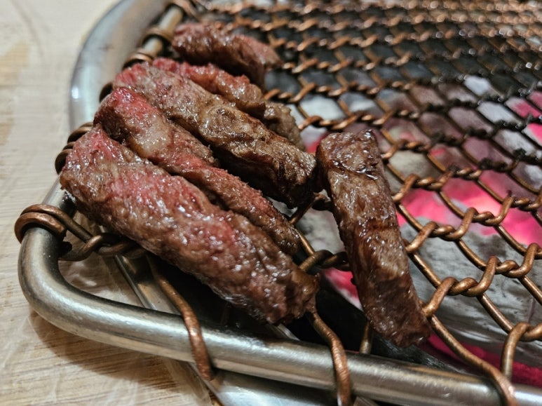 명품참숯화로구이 이미지