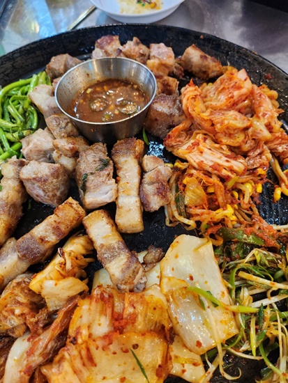 대박솥뚜껑삼겹살 이미지
