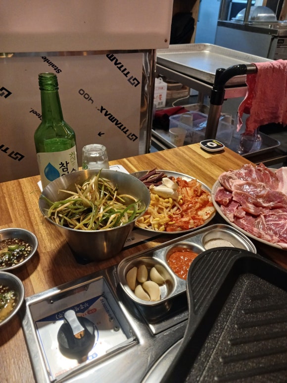 신깡통뒷고기 이미지