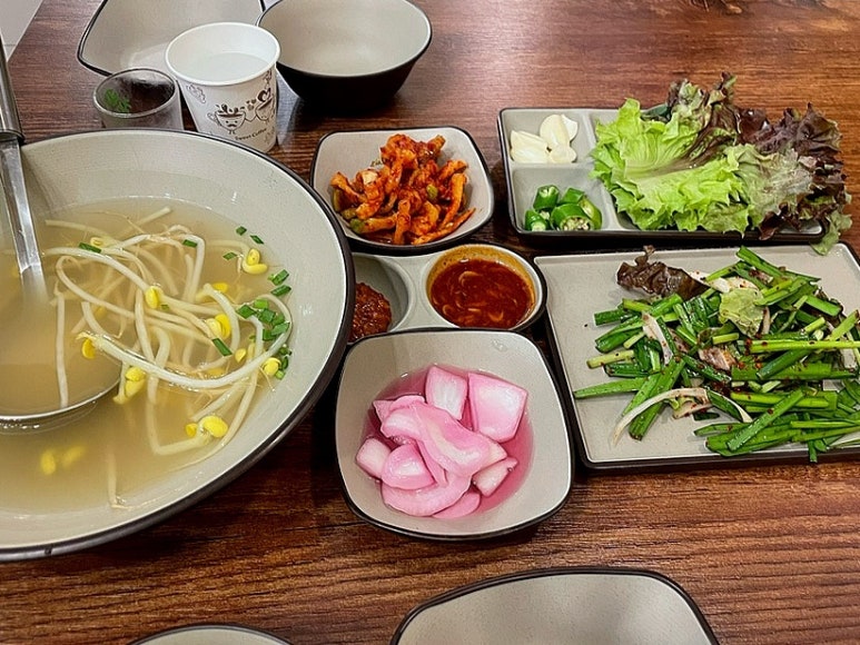 깔깔이족발 이미지