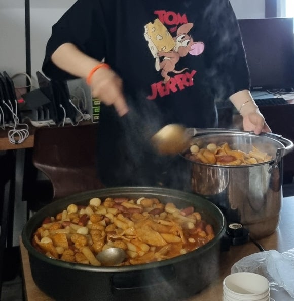 날아라 떡볶이 이미지