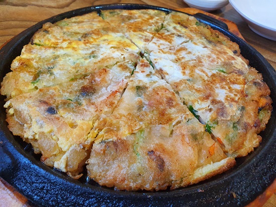 시골보리밥칼국수 이미지