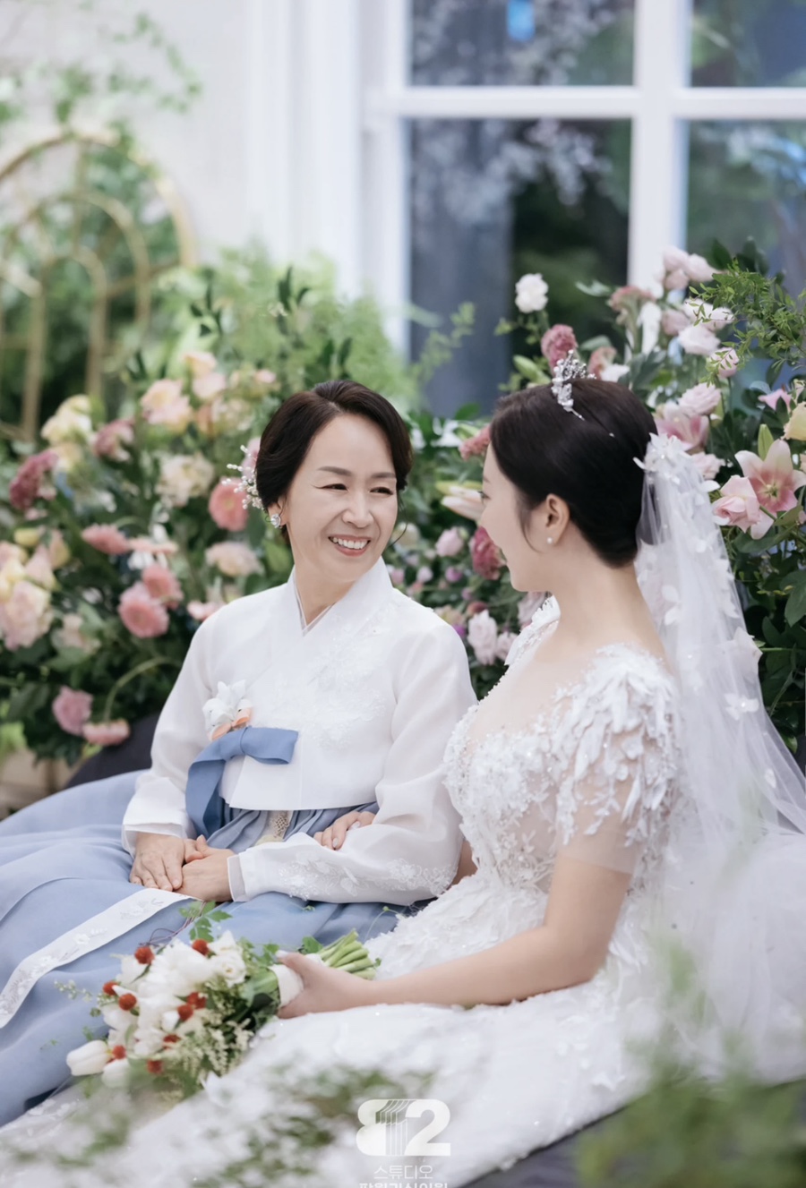 스튜디오팔월 이미지