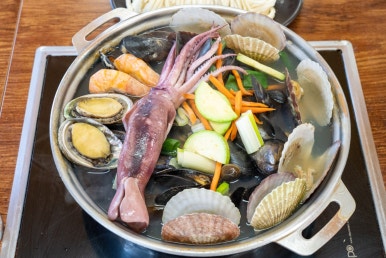 황금해물칼국수 이미지