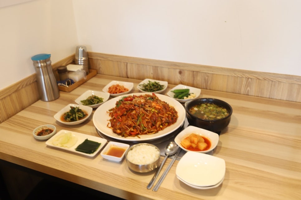 영천 해장국 감자탕 이미지