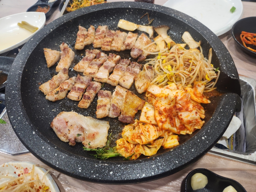 나원엄마손삼겹살 이미지