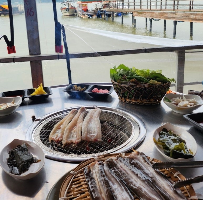 굴맛&장어맛 이미지