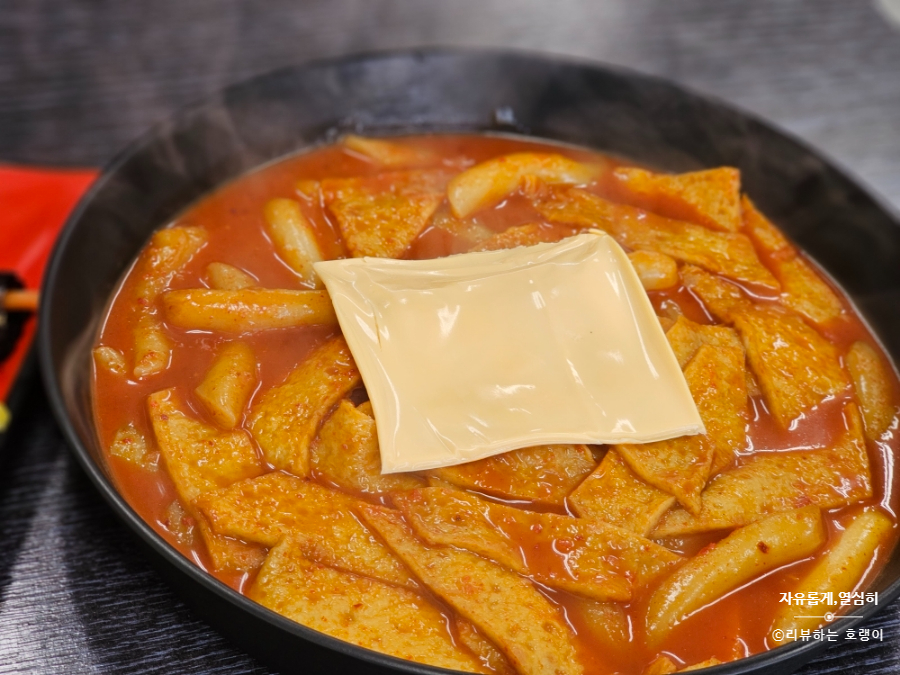 삼색꼬맹이김밥 이미지
