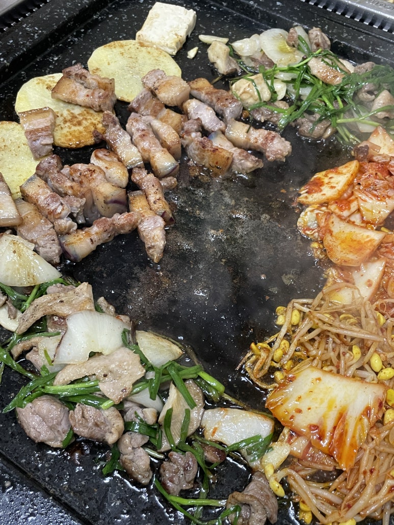 유수암돌판구이 이미지