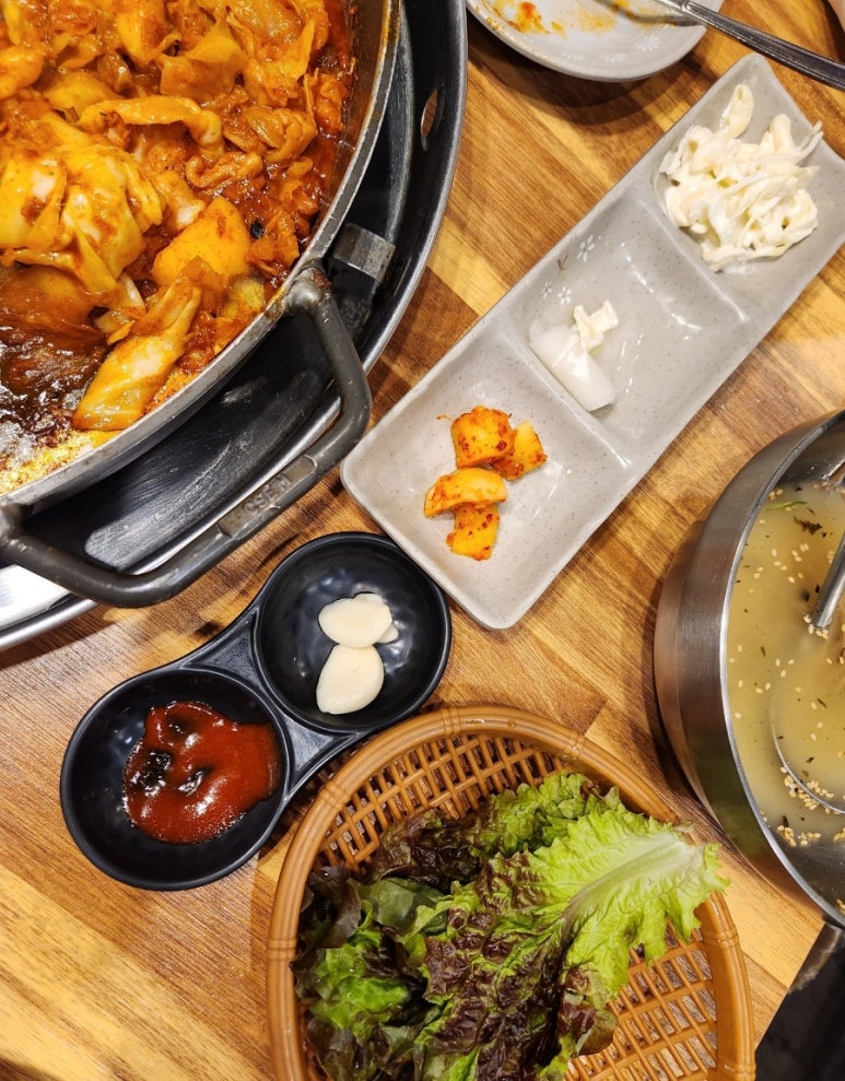 춘천오남매닭갈비 이미지