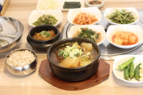 영천 해장국 감자탕 이미지