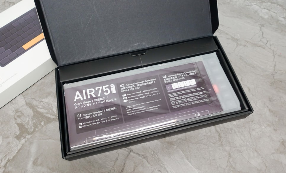 NUPHY 유 뮤선 기계식 키보드 AIR75 V2 바솔트 블랙  갈축 스위치 리뷰 "노트북과 듀얼모니터 테스크셋업 " 이미지 5
