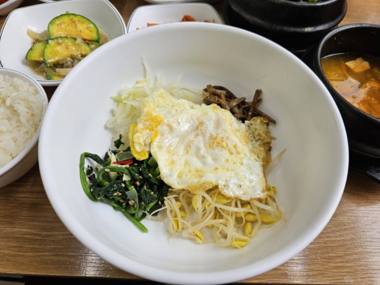 행복한맛집 사진 8