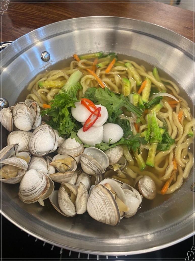 상황버섯칼국수 이미지