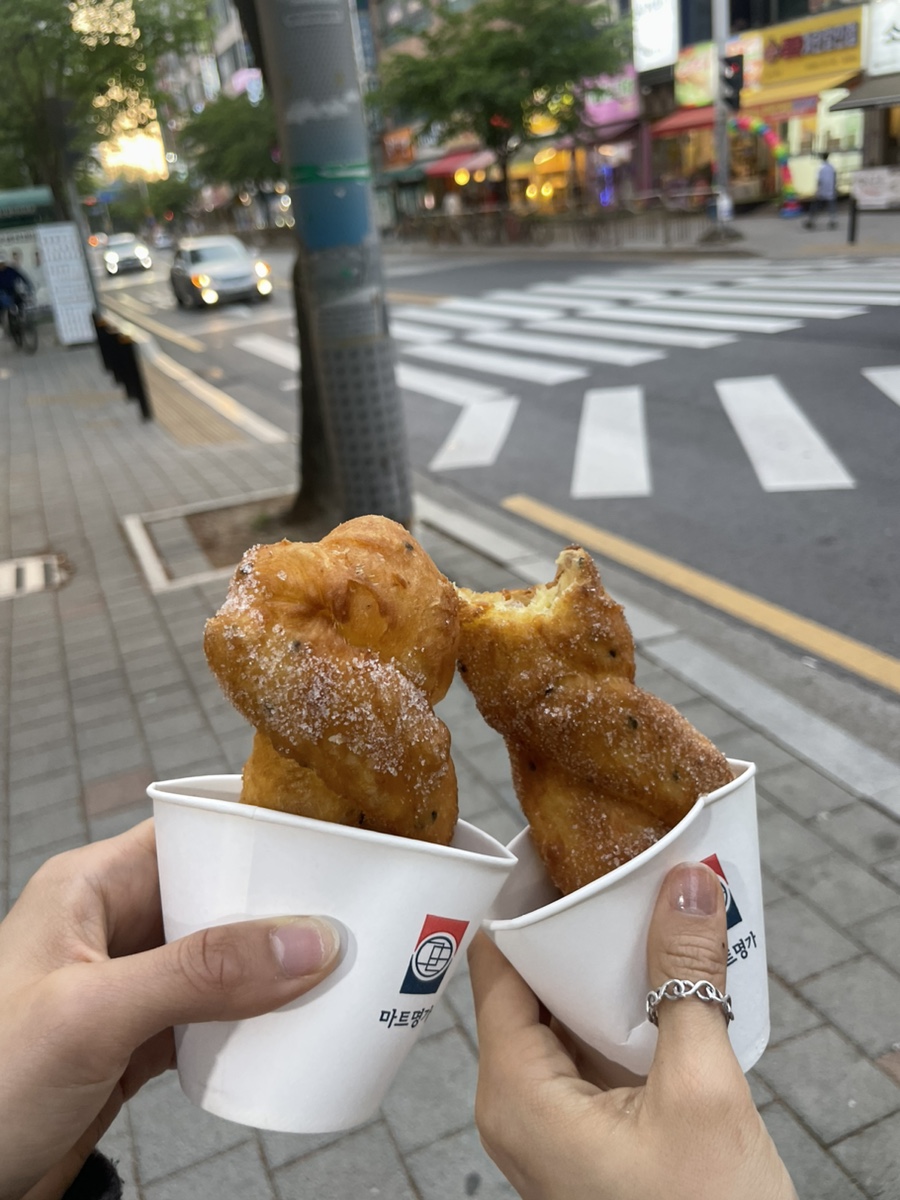 꼰대꽈배기 이미지