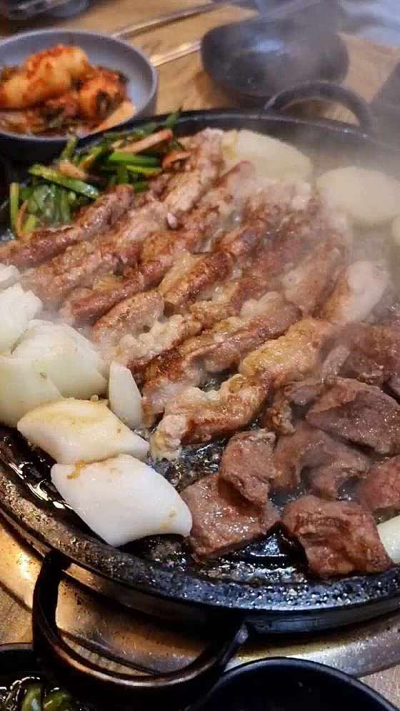 황소곱창돌구이 이미지