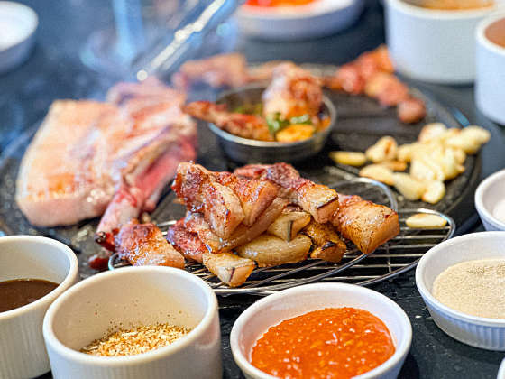 육월애 이미지