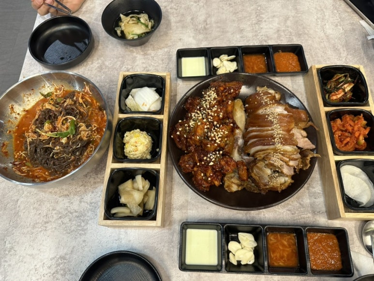 족발에 취하다 이미지