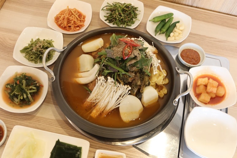 영천 해장국 감자탕 이미지