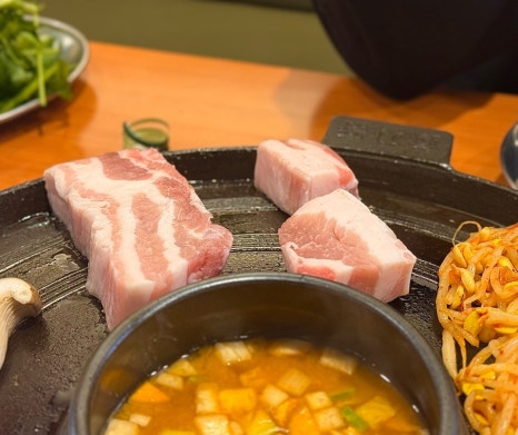 효자동솥뚜껑신정역점 이미지