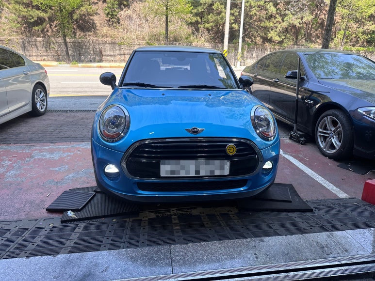 디씨모터스 이미지