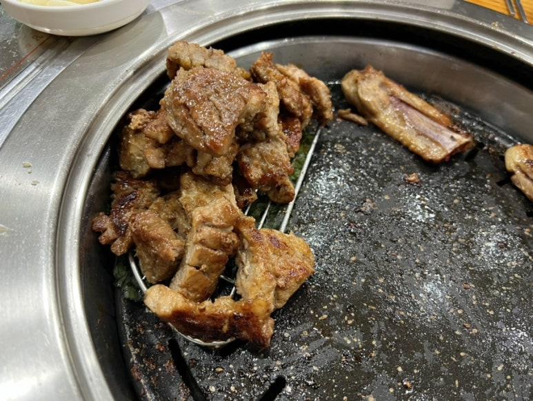 옹고집숯불갈비 이미지