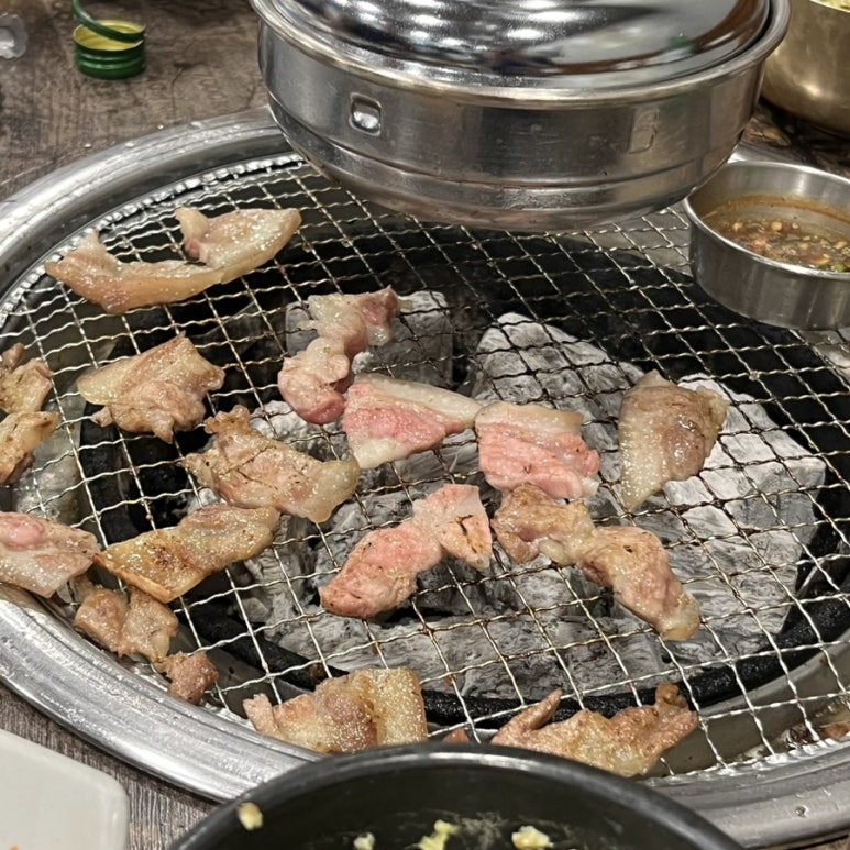 약돌참숯뒷고기 이미지
