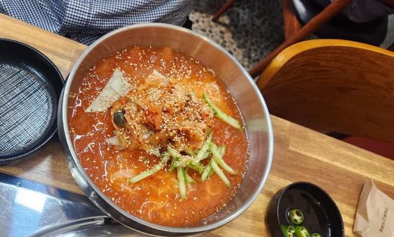 북항숯불뒷고기묵은지찜 이미지