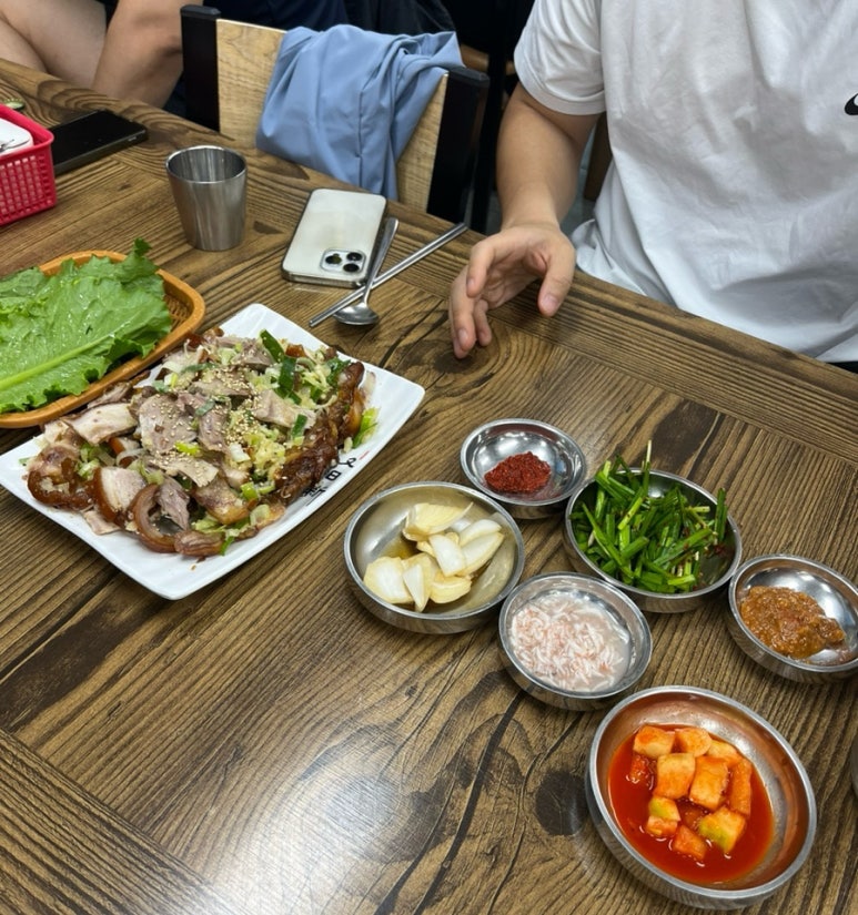 김가네불족발왕족발 이미지
