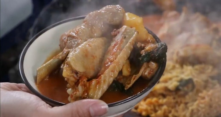 솥뚜껑식당 이미지