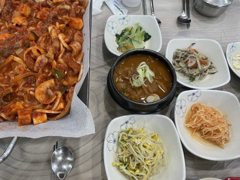 사랑방식당 이미지
