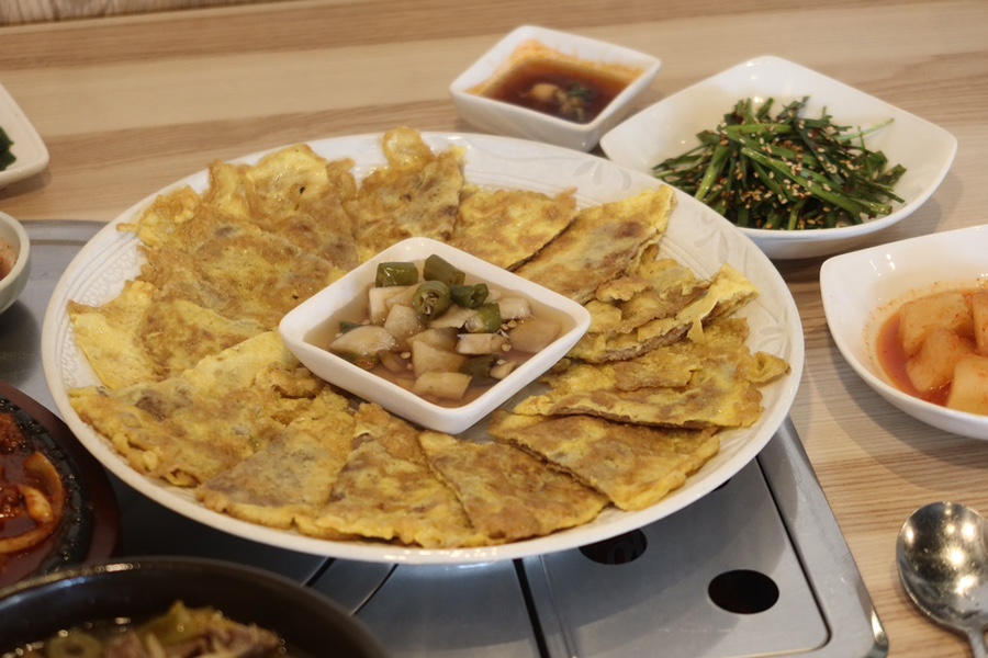 영천 해장국 감자탕 이미지