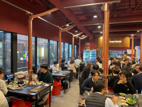 돼지꿈꾸는집 이미지