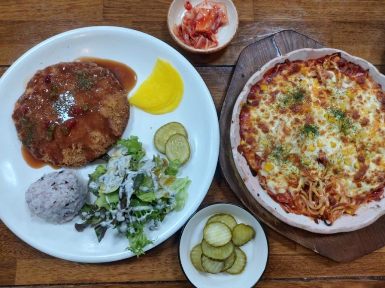 공룡피자와돈까스공장 이미지