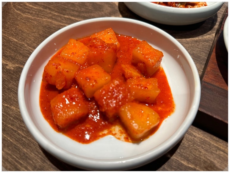 장미돼지국밥 이미지