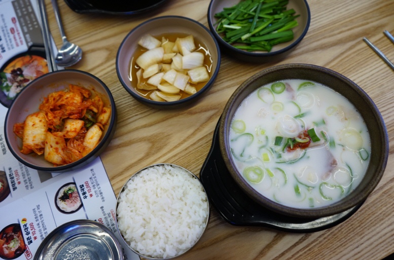 양지돼지국밥 이미지
