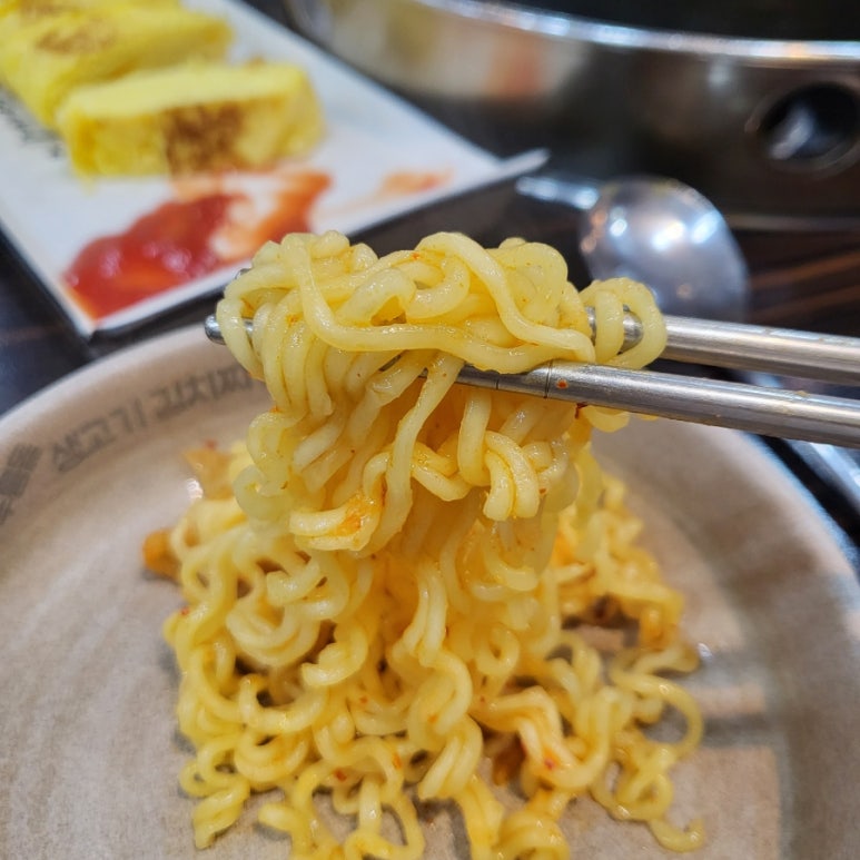 가야 생고기 김치찌개 이미지