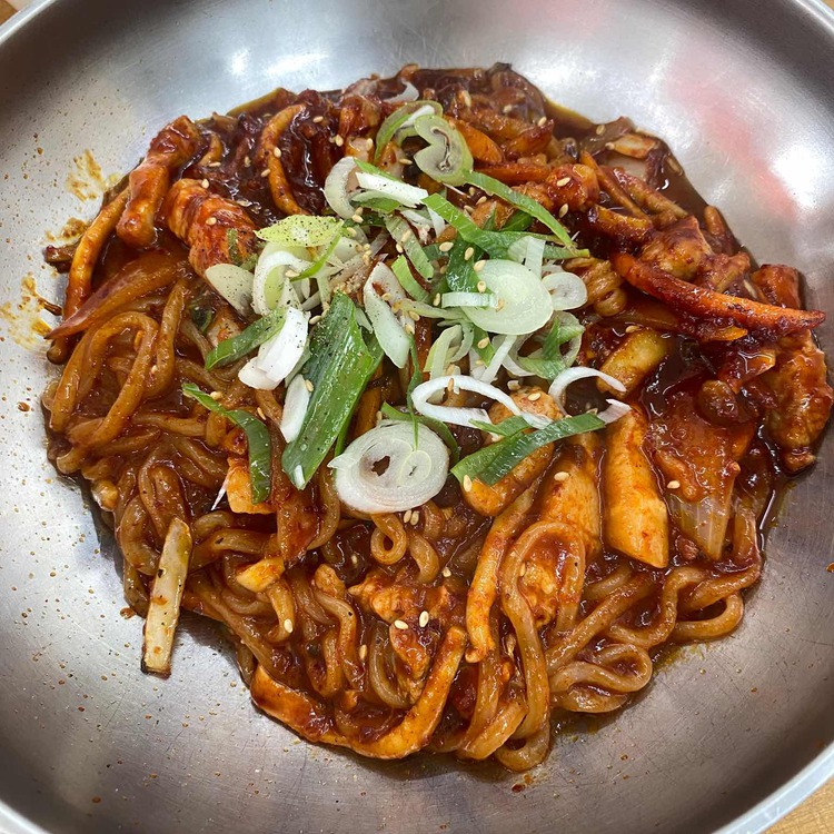 이향연우동돈까스제육 이미지