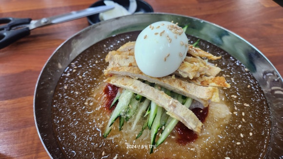 통영밀면돼지국밥 이미지